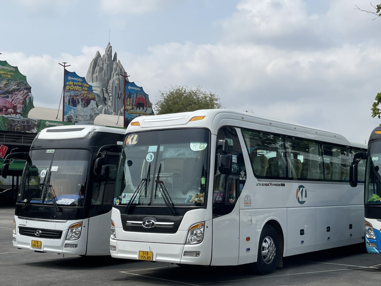 Công ty cho thuê xe du lịch tại TPHCM - Xe Khánh Lan